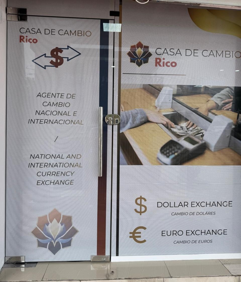 Una foto de la Entrada